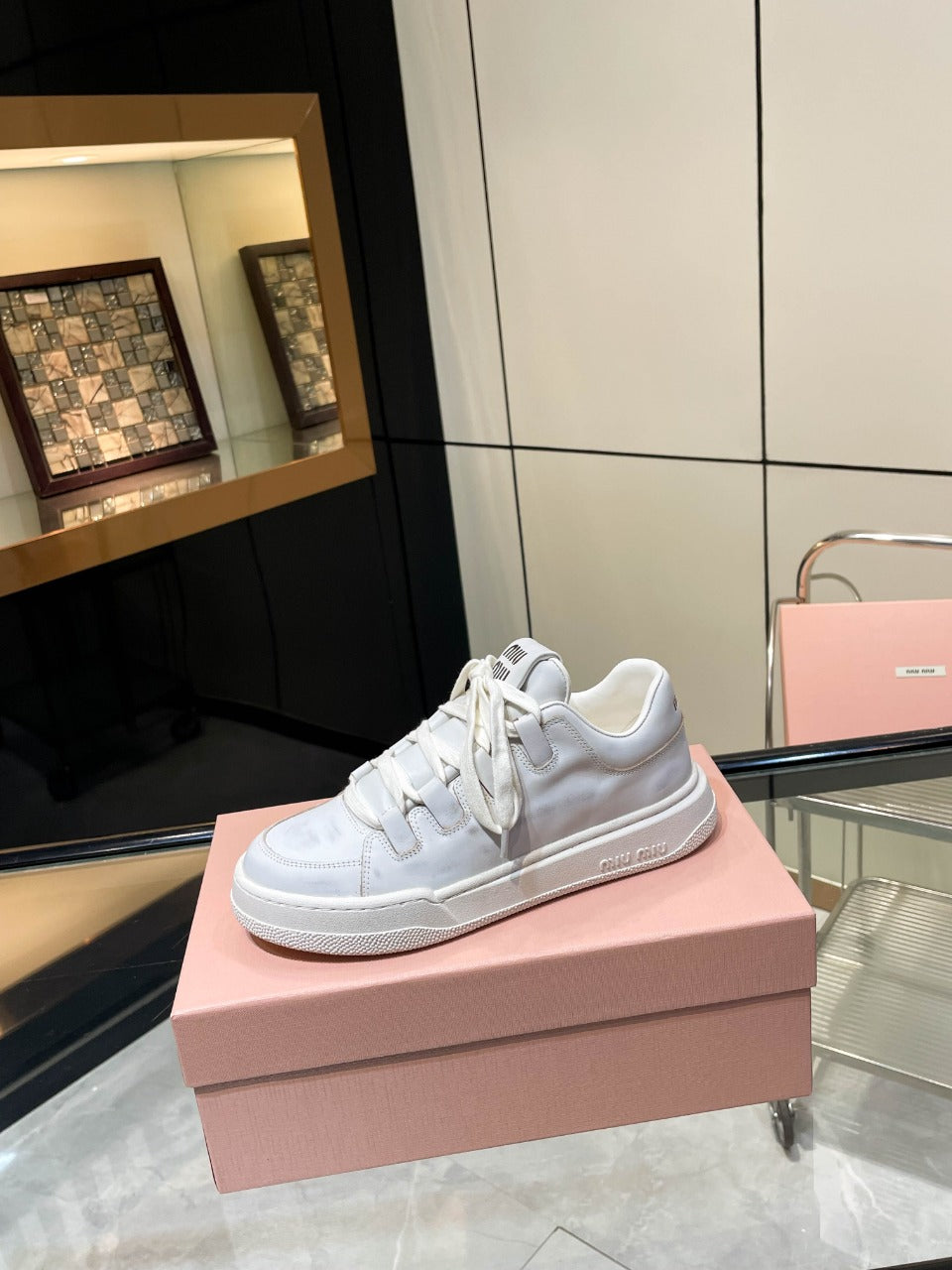 SKATEBOARD SNEAKERS IN OFF WHITE BLEACHED CALFSKIN