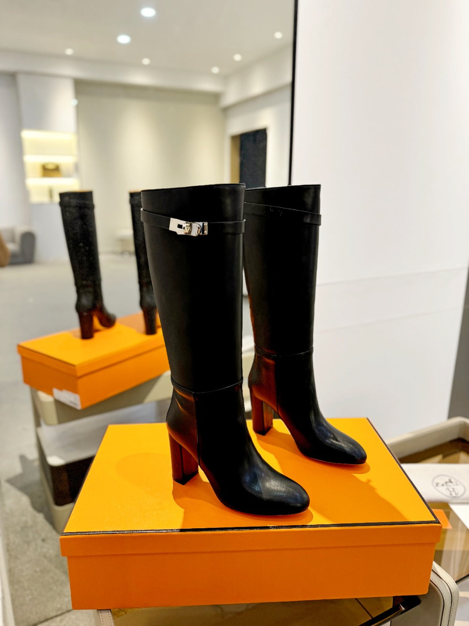 STORY BOOT 85MM IN BLACK CALFSKIN