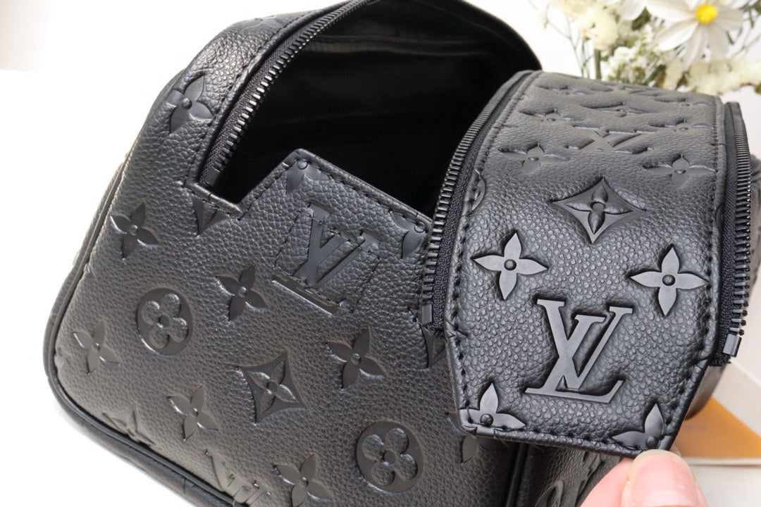 DOPP KIT TOILETRY BAG 28 CM IN BLACK TAURILLON MONOGRAM LEATHER